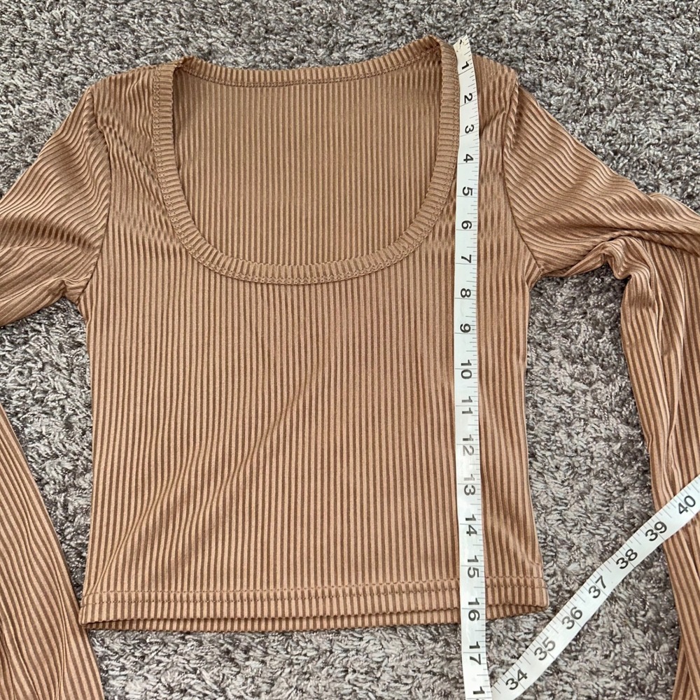 Shein Ribbed Knit‎ Long Sleeve Top Scoop Neck Tan Crop Top - Picture 6 of 6